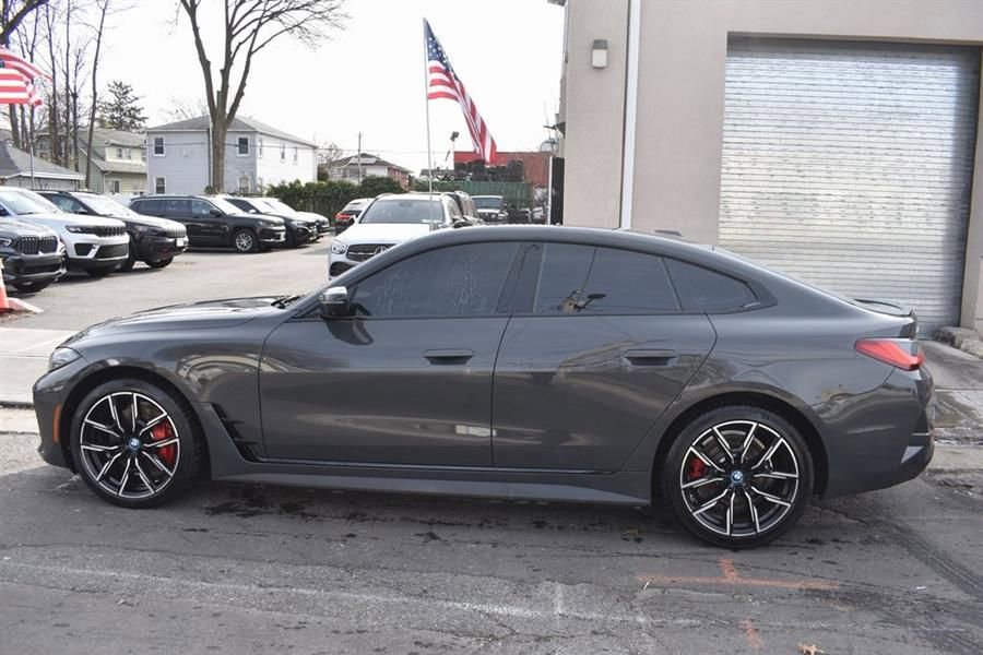 Used 2024 BMW i4 eDrive35 w/ Premium Package image 5