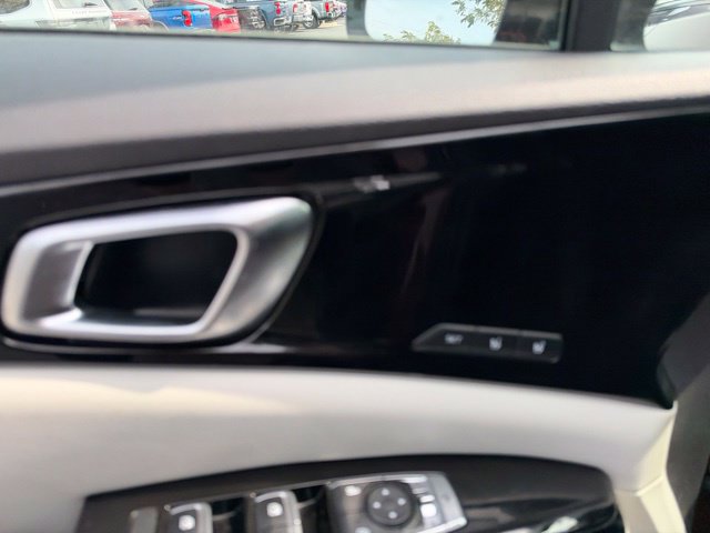 Certified 2022 Kia Carnival SX Prestige FWD image 29