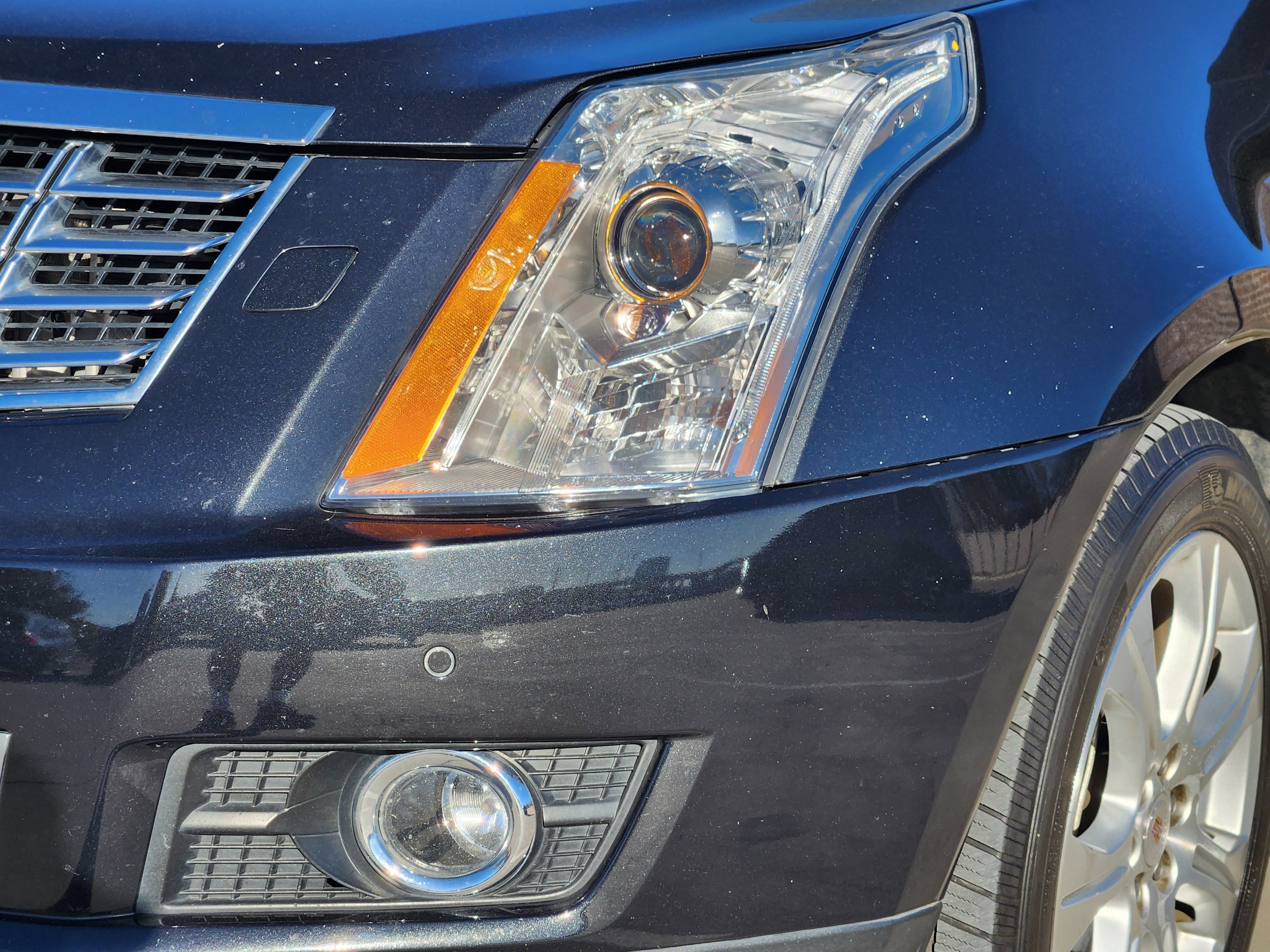 Used 2013 Cadillac SRX Performance w/ Driver Awareness Package image 9