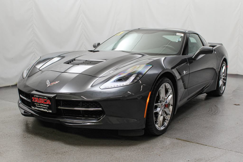 Used 2017 Chevrolet Corvette Stingray Coupe w/ Battery Protection Package RWD image 5