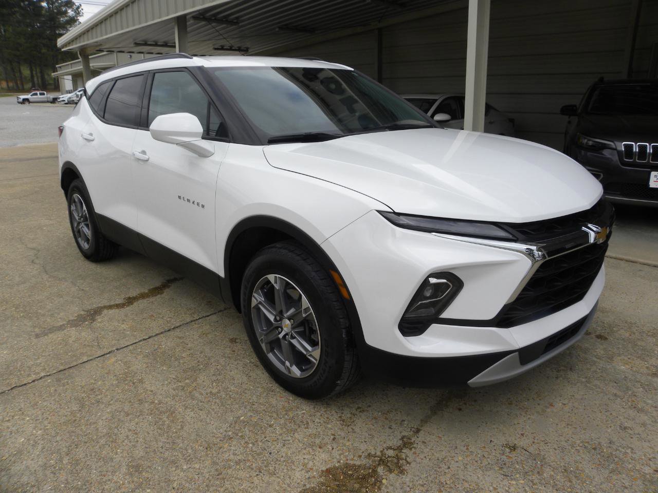 Used 2023 Chevrolet Blazer LT w/ Convenience Package image 5