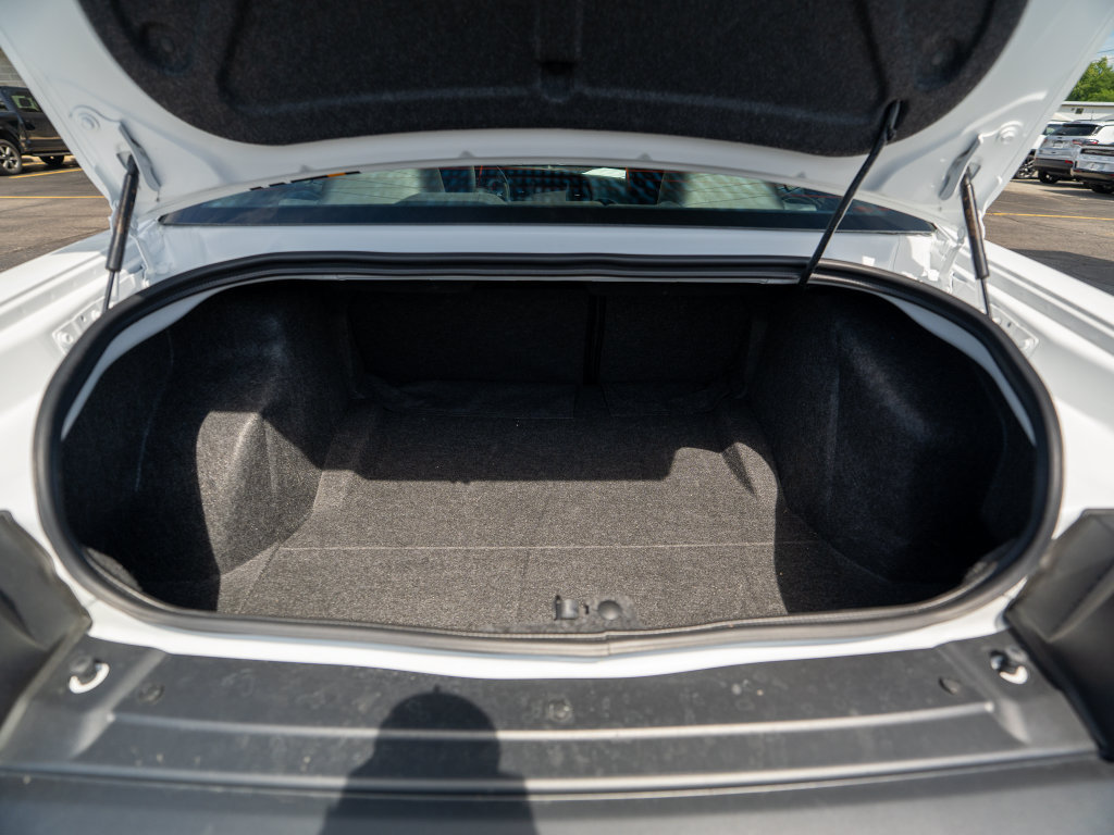 Used 2022 Dodge Challenger R/T Scat Pack RWD image 9