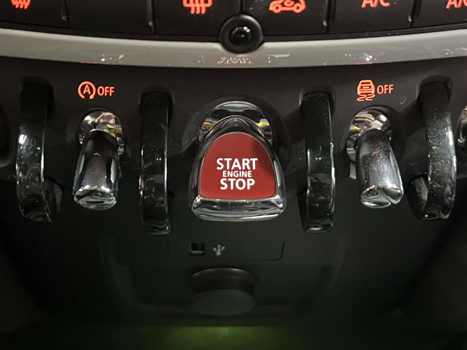 Used 2020 MINI Cooper Countryman S w/ Premium Package image 30