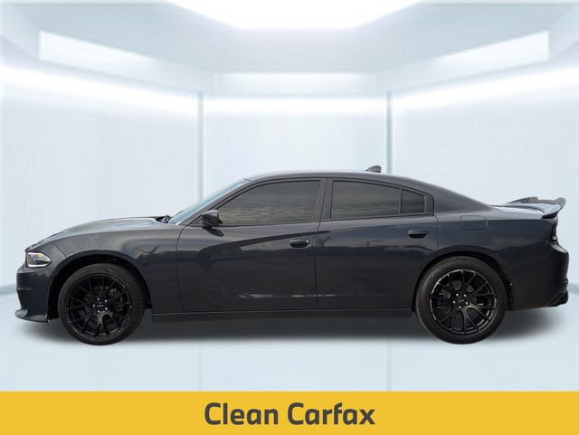 Used 2018 Dodge Charger SXT Plus RWD image 2