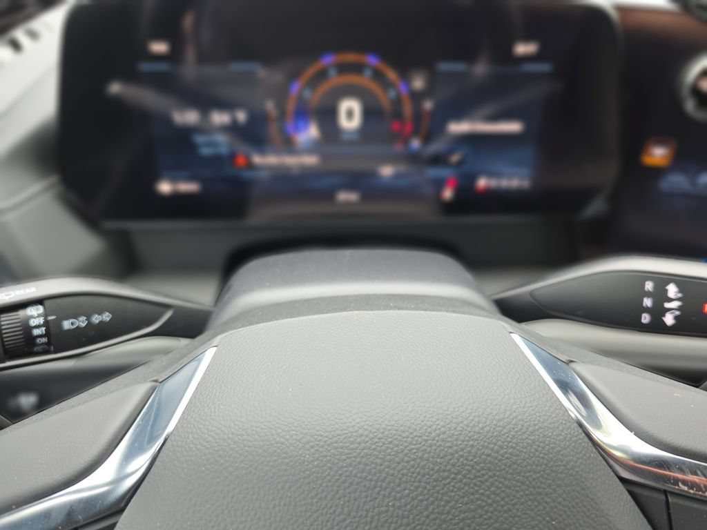 New 2026 Chevrolet Traverse LT w/ Midnight/Sport Edition FWD image 18