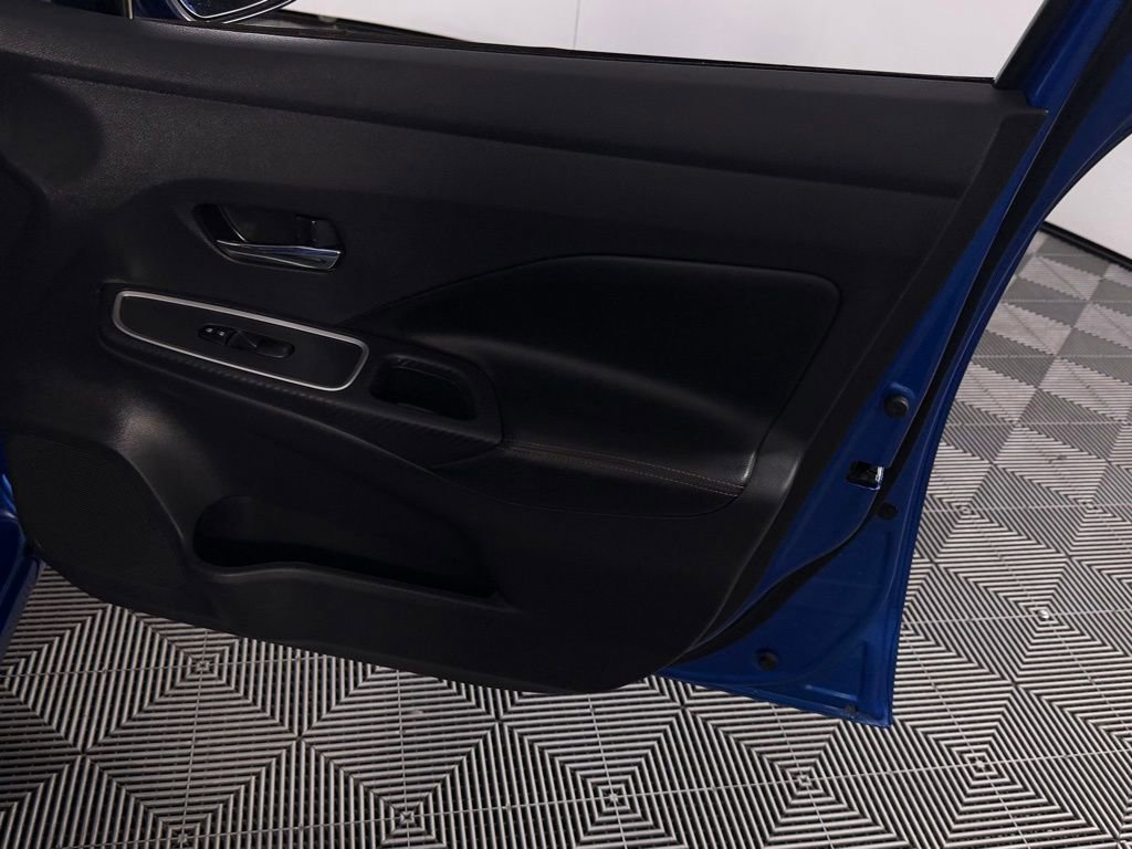 Used 2021 Nissan Versa SR w/ Trunk Package FWD image 33