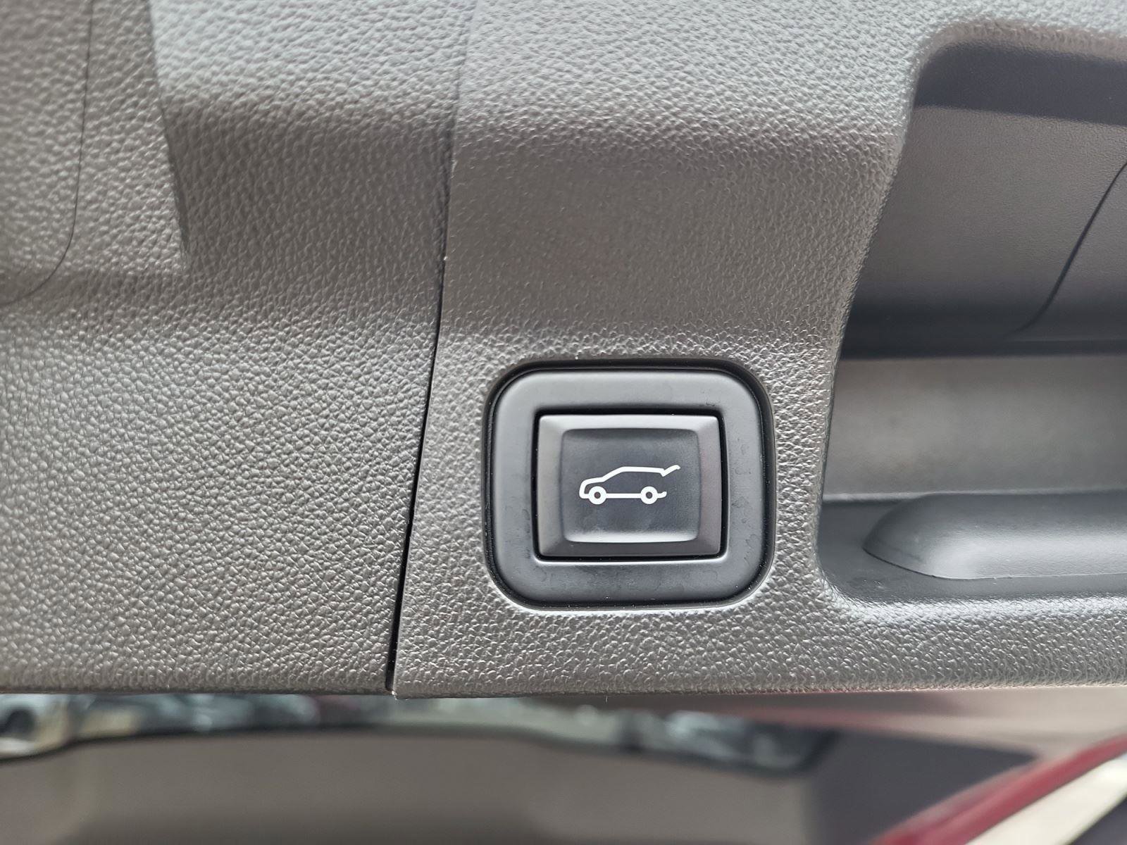 Used 2021 GMC Acadia SLT w/ Elevation Edition image 26