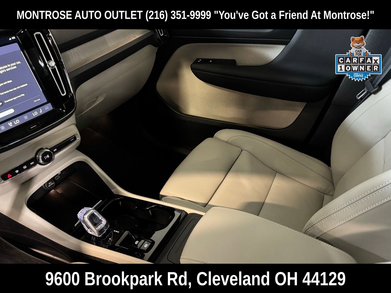 Used 2023 Volvo XC40 B5 Plus w/ Driver Assist Package image 14