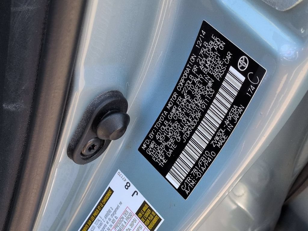 Used 2015 Toyota Prius Three FWD image 35