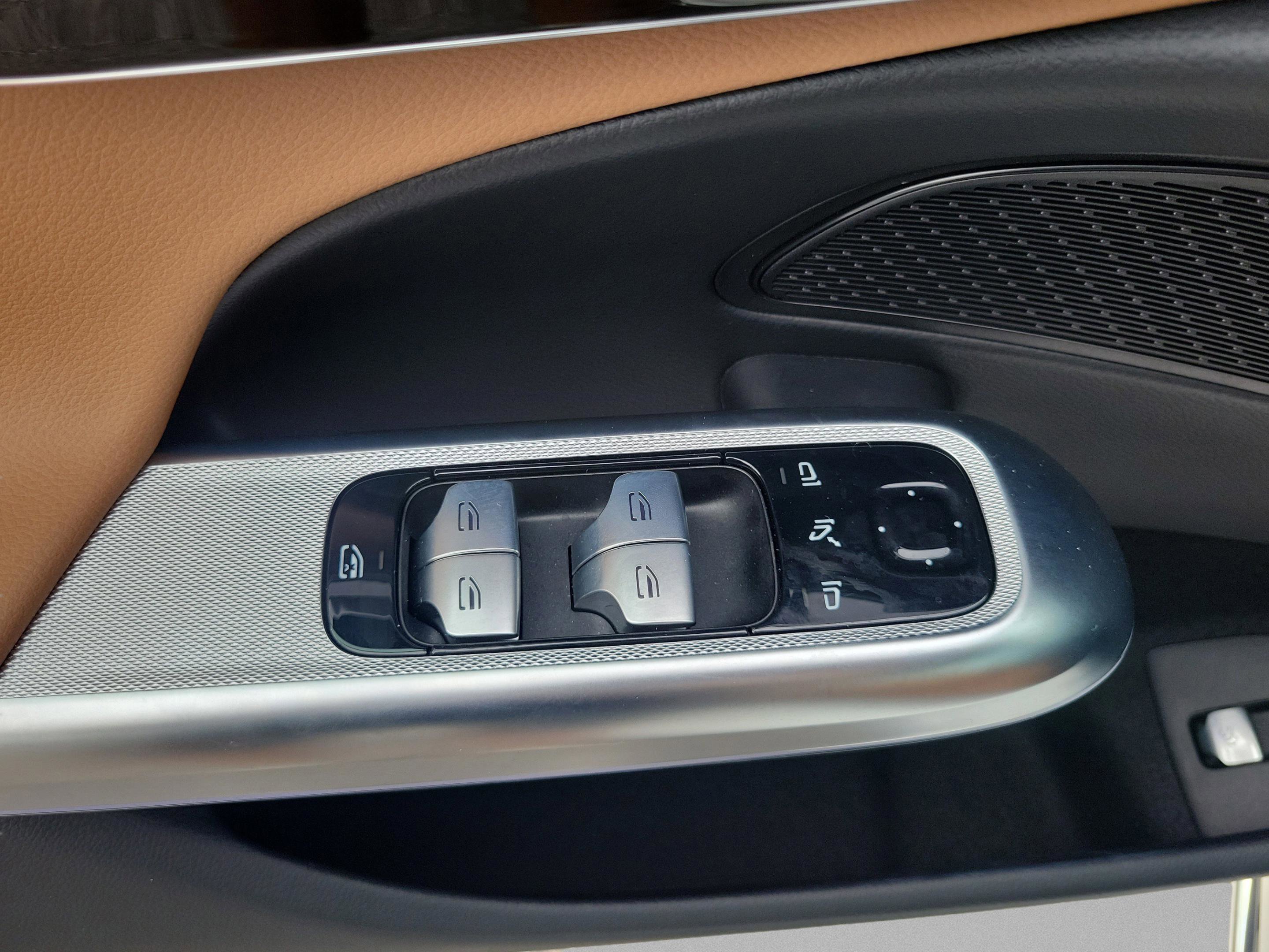 Certified 2025 Mercedes-Benz E 350 Sedan image 12