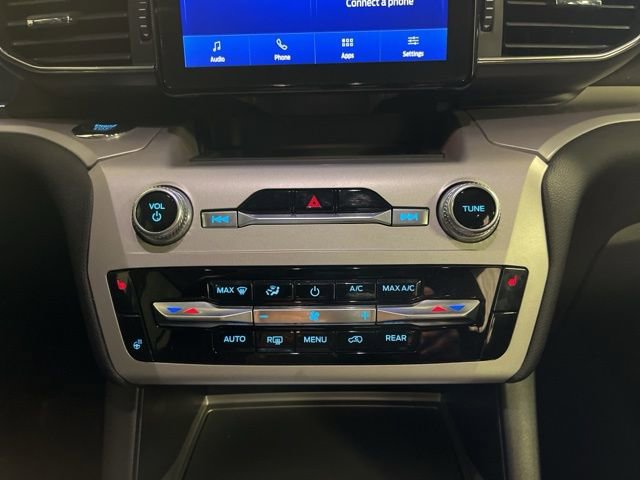 Used 2023 Ford Explorer XLT w/ Equipment Group 202A image 22