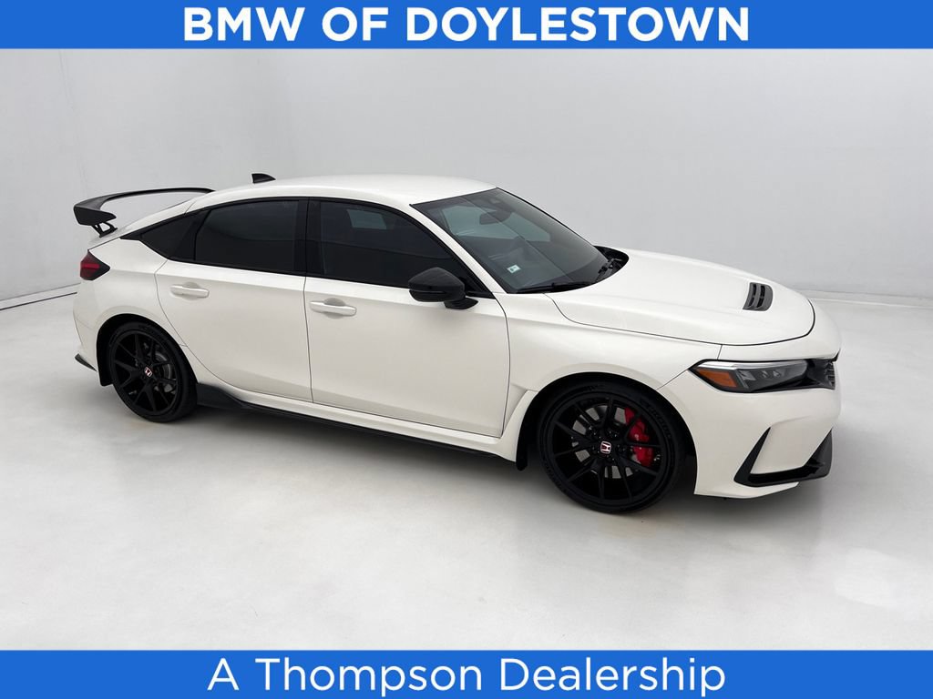 Used 2025 Honda Civic Type R image 1