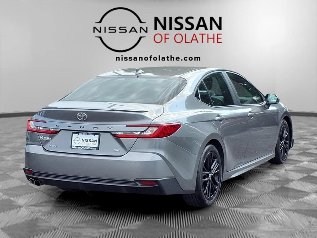 Used 2025 Toyota Camry SE FWD image 27