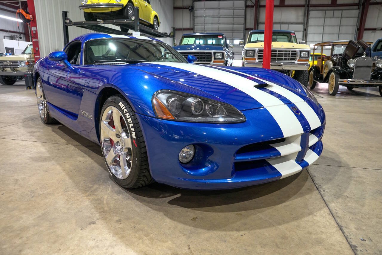 Used 2006 Dodge Viper SRT-10 w/ First Edition Group RWD image 12