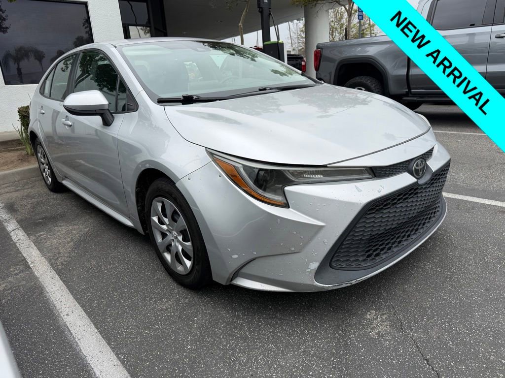 Used 2021 Toyota Corolla LE FWD image 2