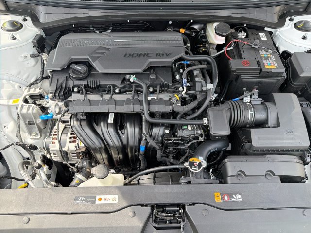 New 2026 Hyundai Elantra Sport FWD image 26
