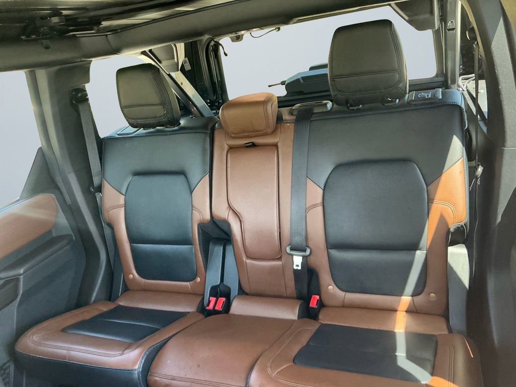 Used 2024 Ford Bronco Outer Banks image 14