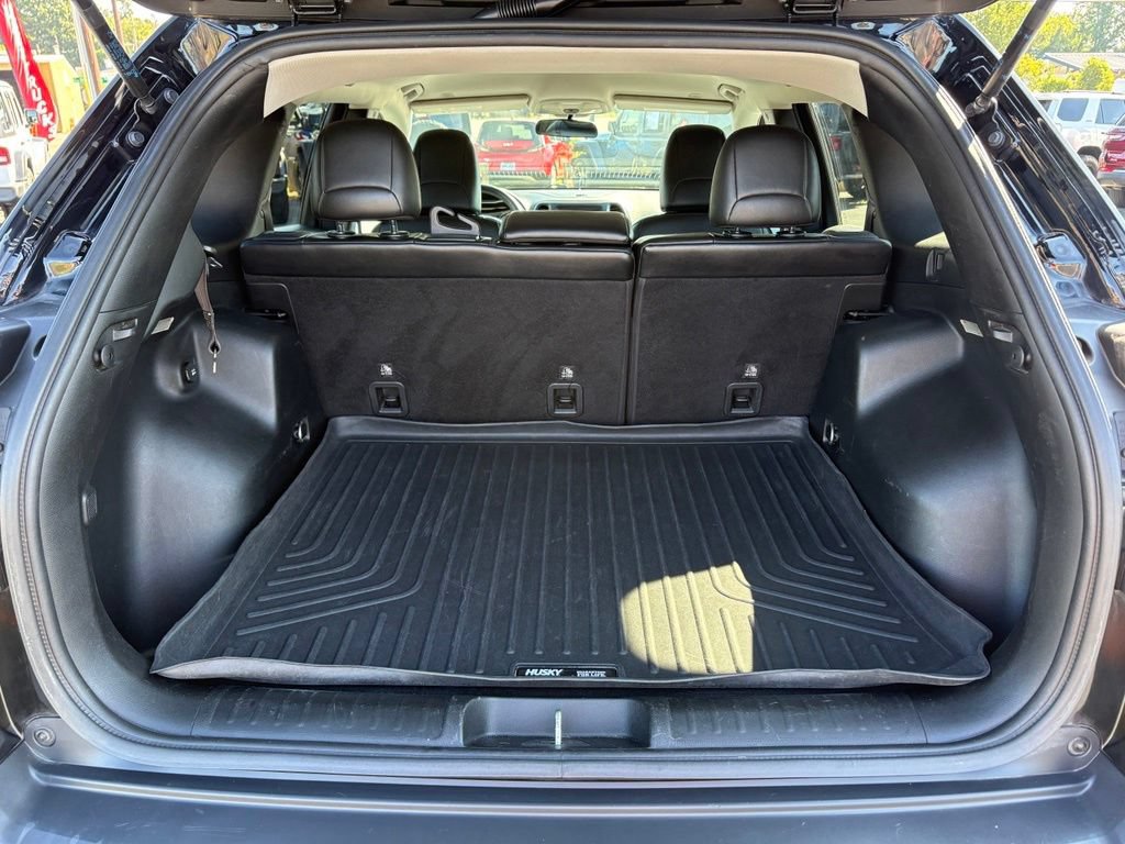 Used 2019 Jeep Cherokee Latitude Plus w/ Cold Weather Group AWD/4WD image 28