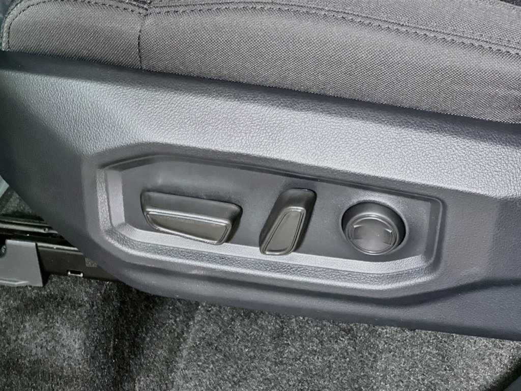 Used 2025 Toyota Sequoia SR5 AWD/4WD image 13