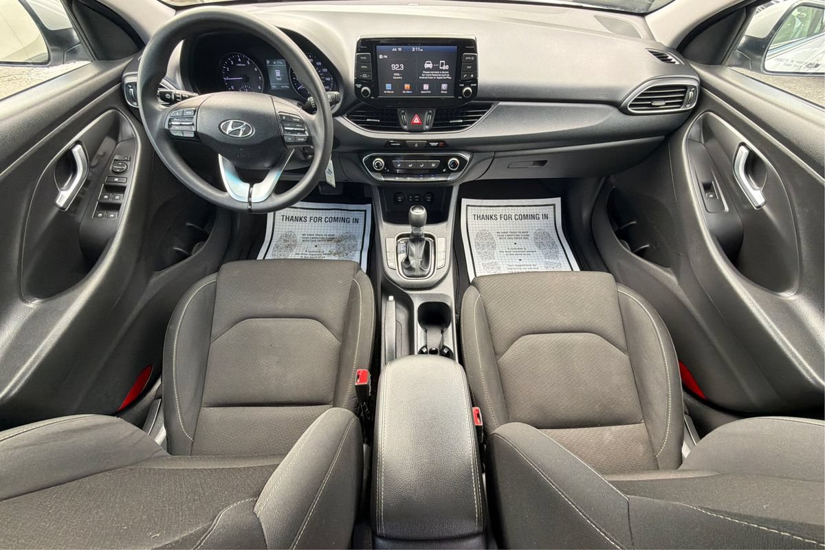 Used 2018 Hyundai Elantra GT FWD image 14