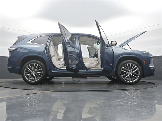 Certified 2025 Buick Enclave Avenir image 61