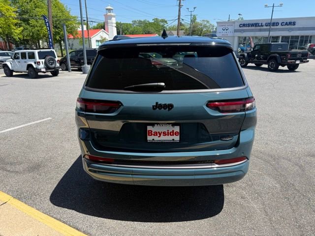 New 2026 Jeep Grand Cherokee L Summit AWD/4WD image 23