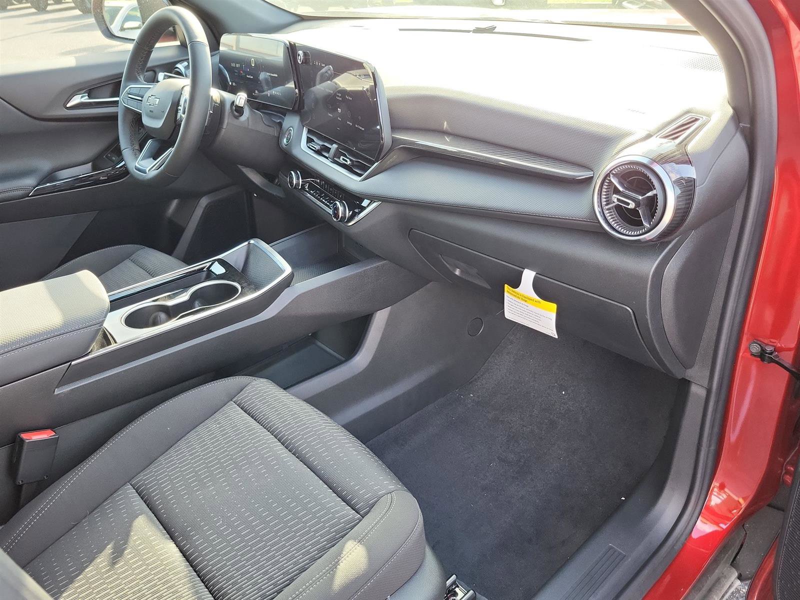 New 2025 Chevrolet Equinox LT w/ Midnight Edition image 26