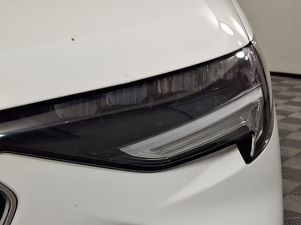 Used 2023 Buick Envision Preferred image 12