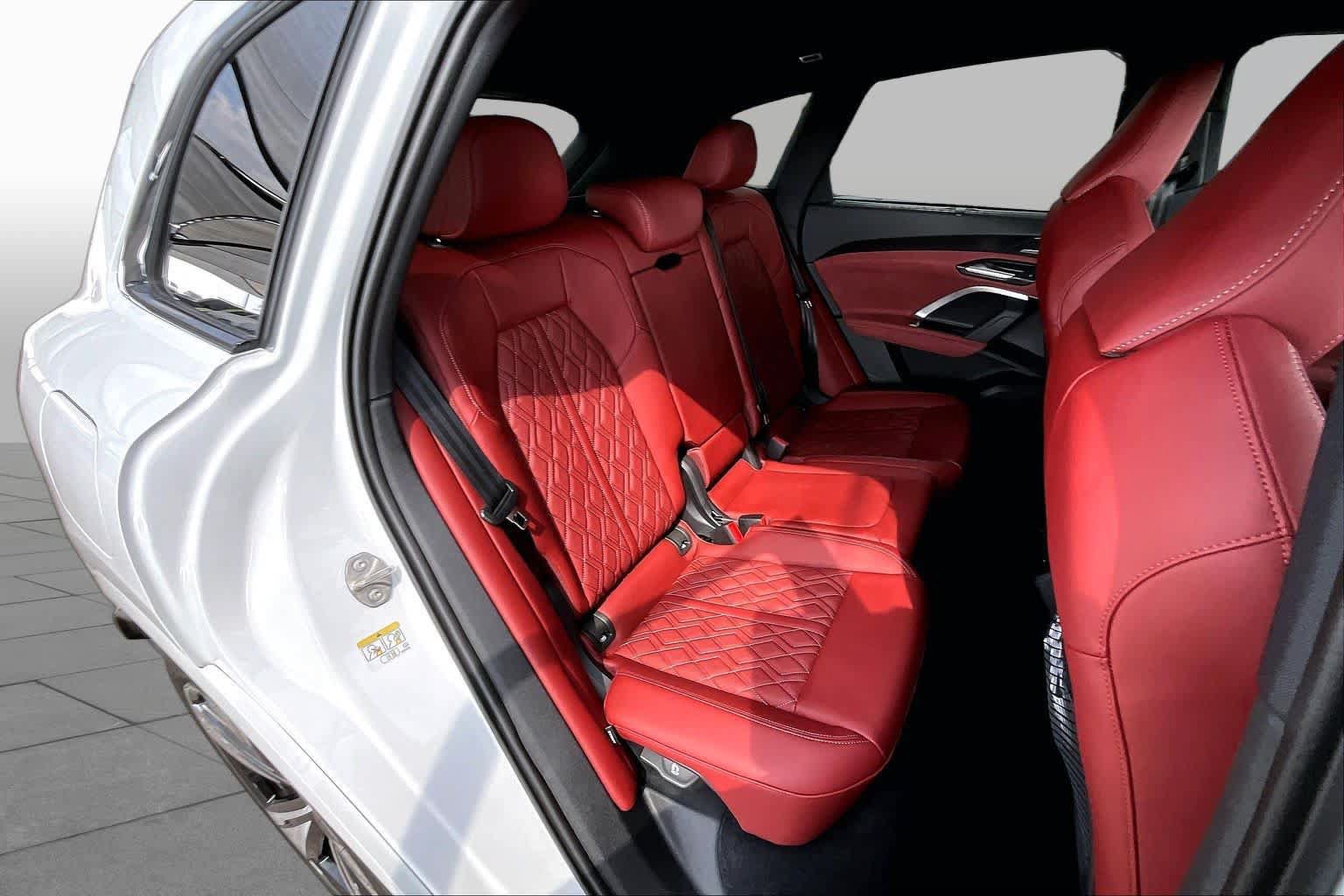 Used 2026 Audi SQ5 Prestige AWD/4WD image 19