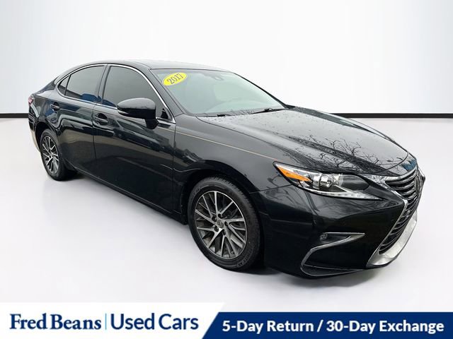 Used 2017 Lexus ES 350 w/ Navigation System Package
