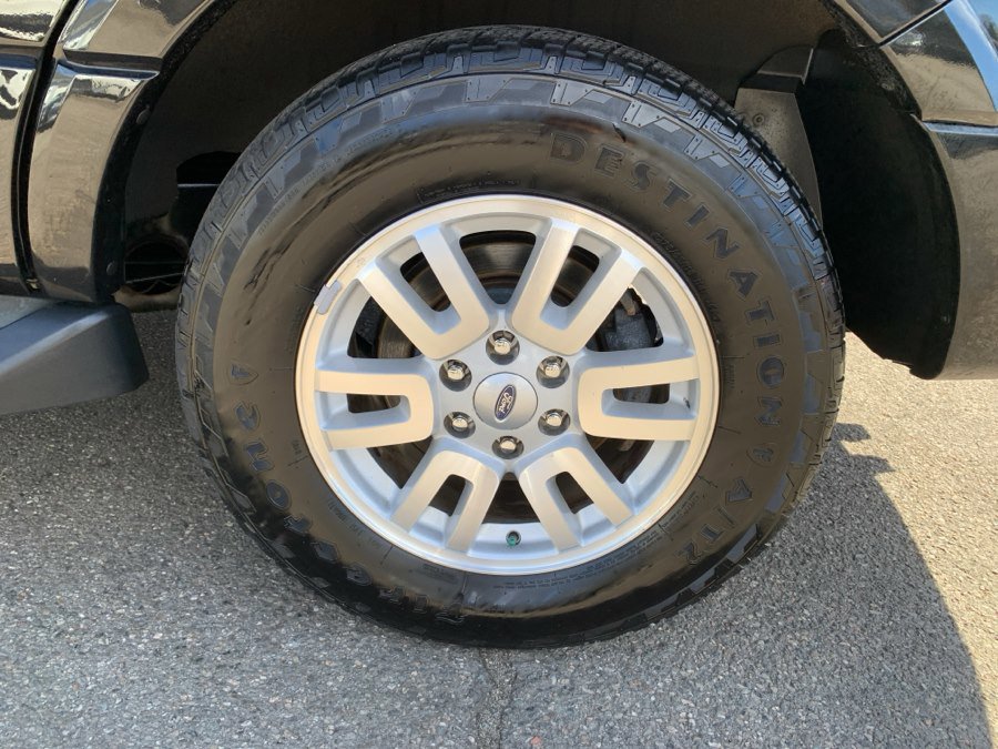 Used 2014 Ford Expedition XLT AWD/4WD image 20
