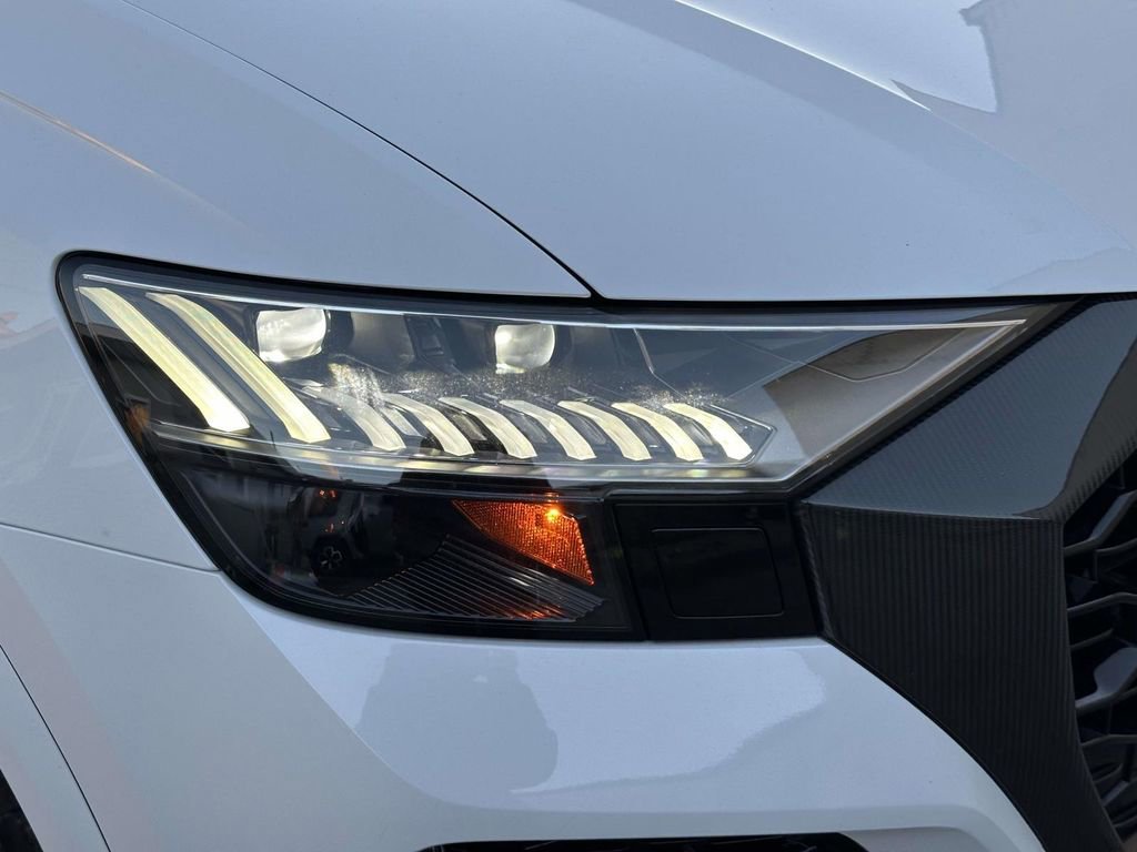 Used 2024 Audi RS Q8 image 9