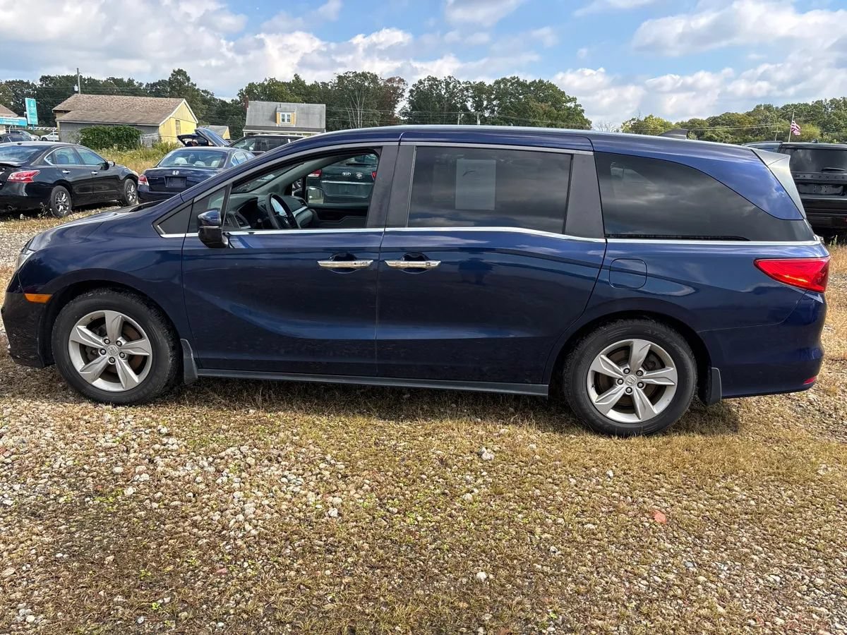 Used 2018 Honda Odyssey EX-L image 2