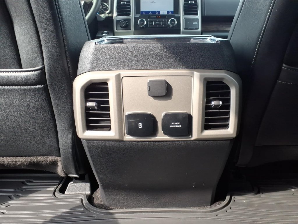 Used 2019 Ford F150 Lariat RWD image 17