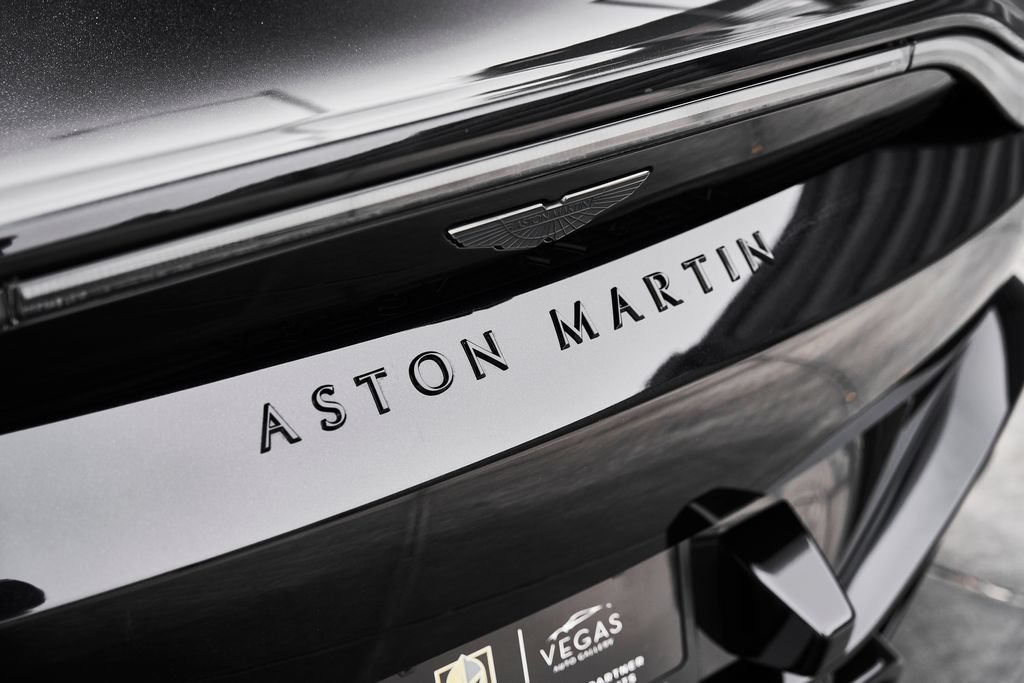 Used 2023 Aston Martin V8 Vantage Coupe RWD image 10