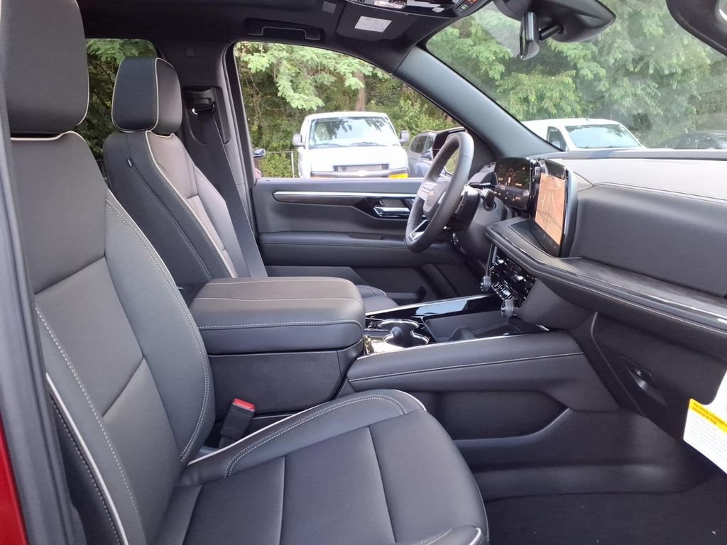 New 2026 Chevrolet Tahoe Premier w/ Sun And Tow Package AWD/4WD image 25