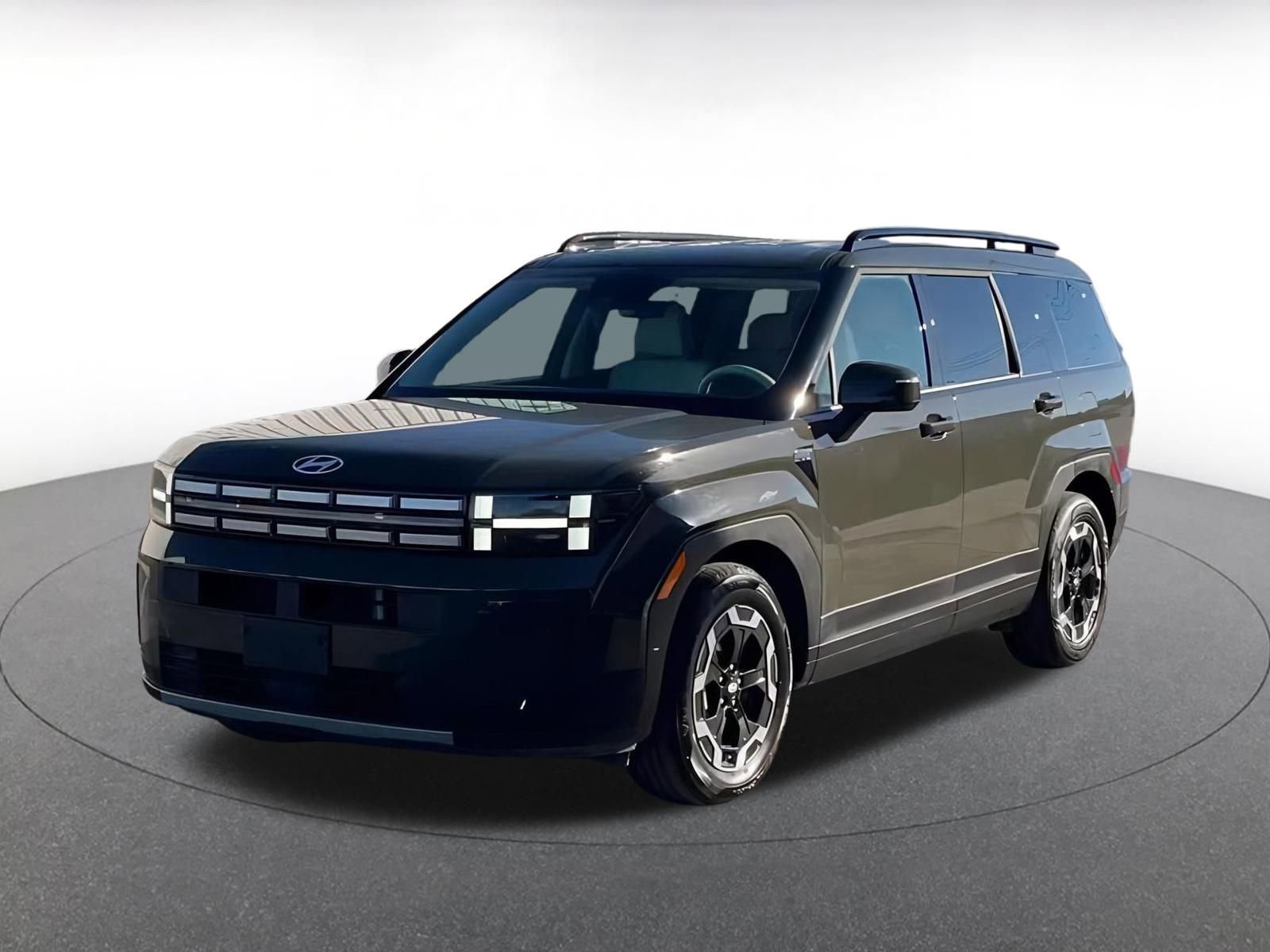 Used 2025 Hyundai Santa Fe SEL image 4