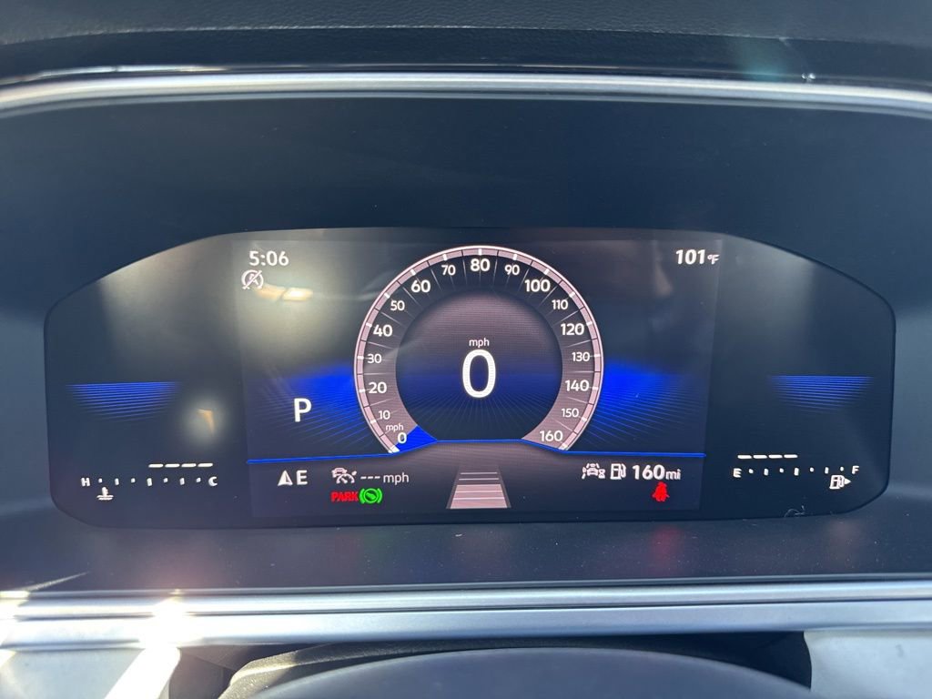 New 2025 Volkswagen Taos SE image 38