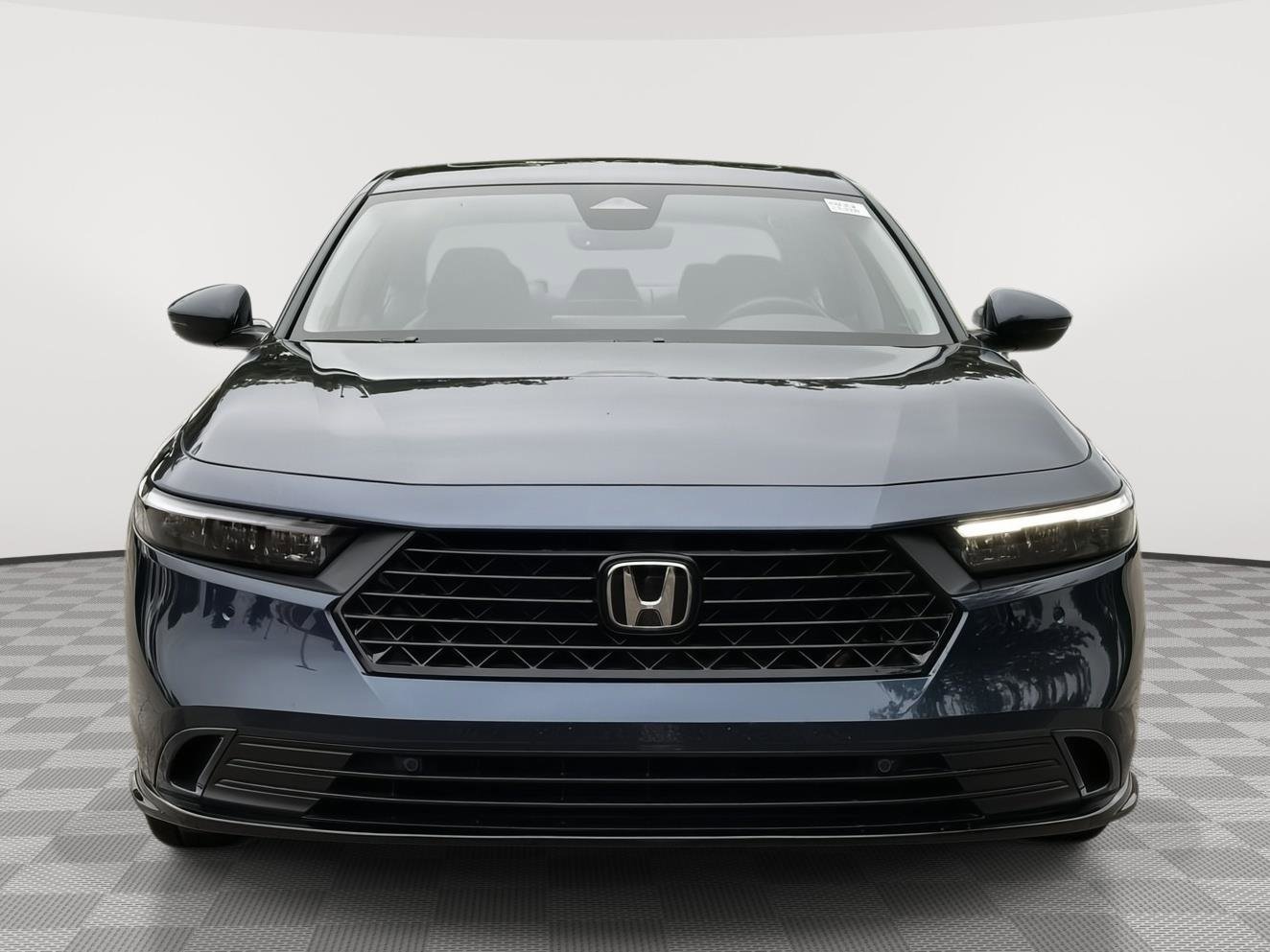 Certified 2025 Honda Accord EX-L image 2