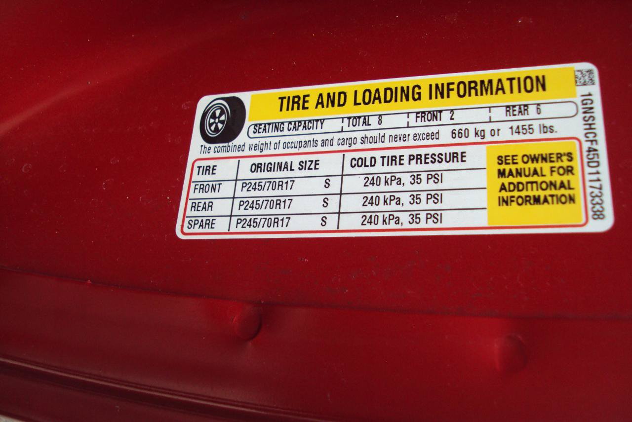 Used 2013 Chevrolet Express 1500 LT w/ LT Preferred Equipment Group AWD/4WD image 34