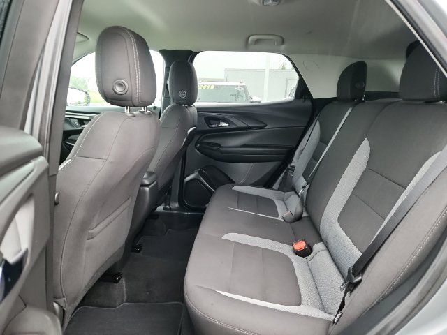 Used 2025 Chevrolet TrailBlazer LT AWD/4WD image 24