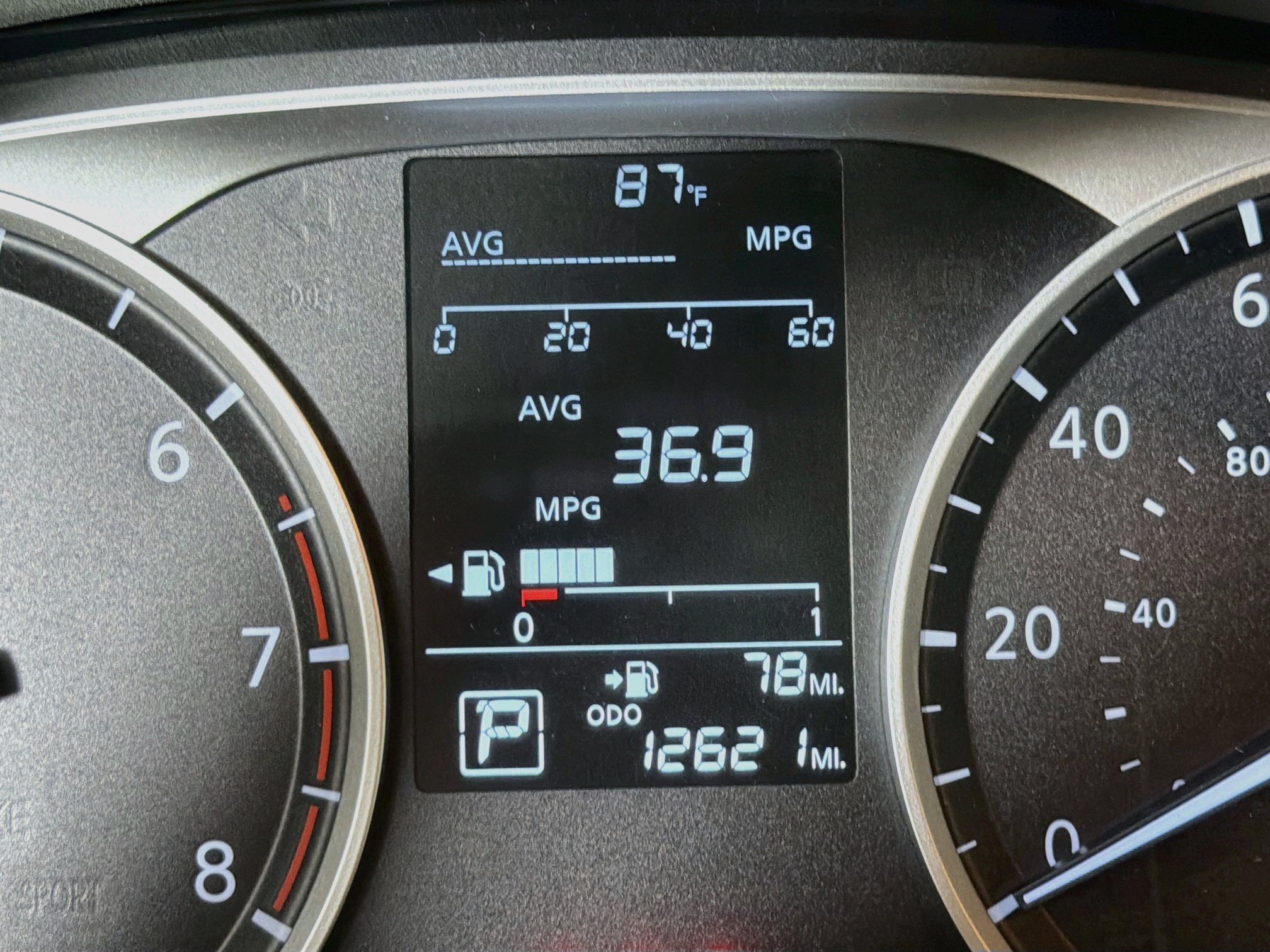 Used 2025 Nissan Versa S w/ Trunk Package FWD image 18