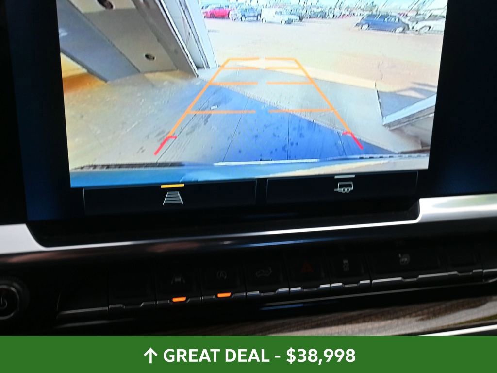 Used 2025 Chevrolet Silverado 1500 LT image 36