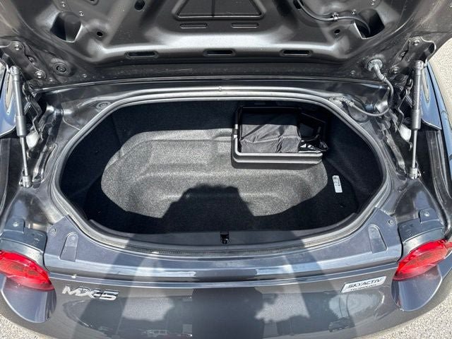 Used 2017 MAZDA MX-5 Miata RF Grand Touring RWD image 11