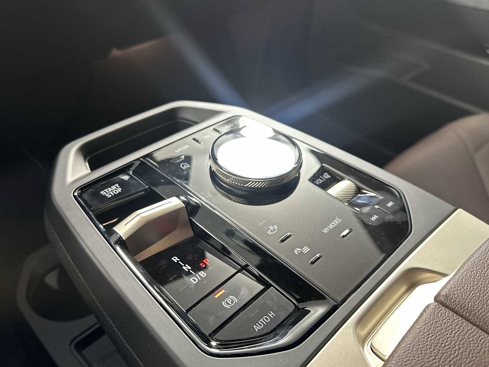 New 2026 BMW iX xDrive60 image 16