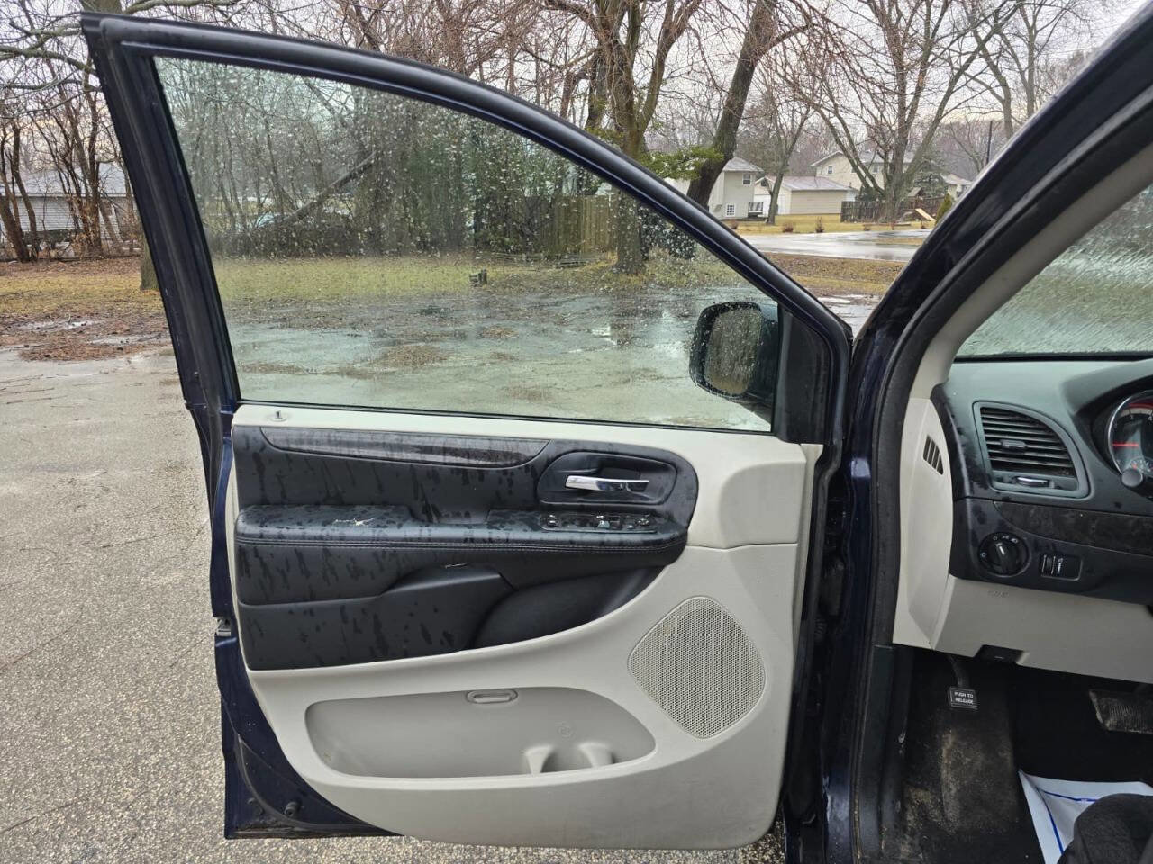 Used 2014 Dodge Grand Caravan SE w/ Quick Order Package 29E SE image 8