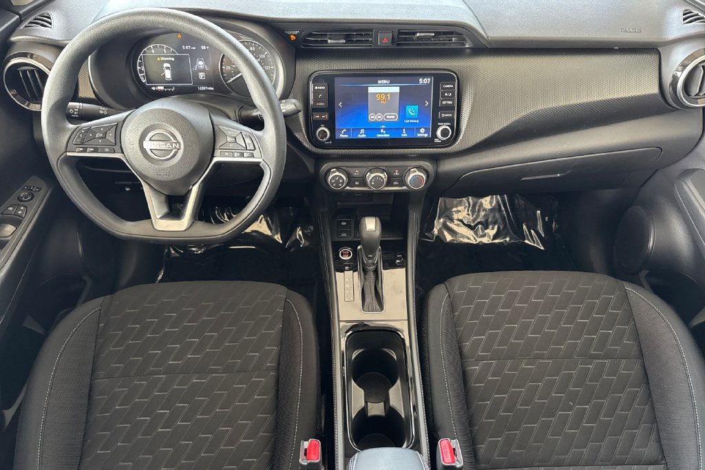 Used 2023 Nissan Kicks SV FWD image 12