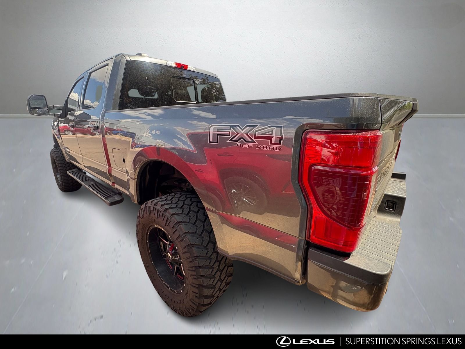 Used 2020 Ford F350 Lariat image 4
