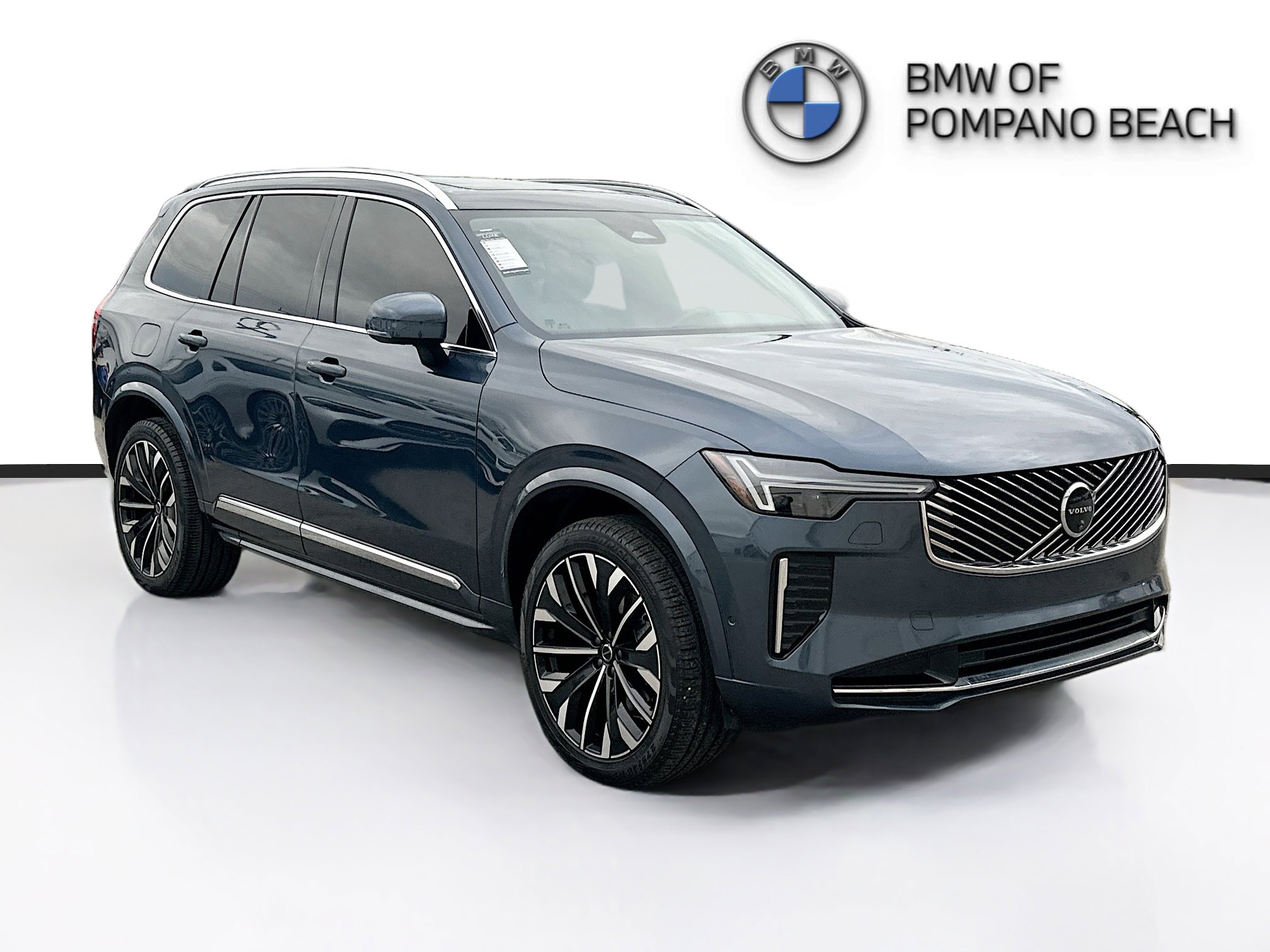 Used 2025 Volvo XC90 B5 Plus w/ Protection Package Premier image 1