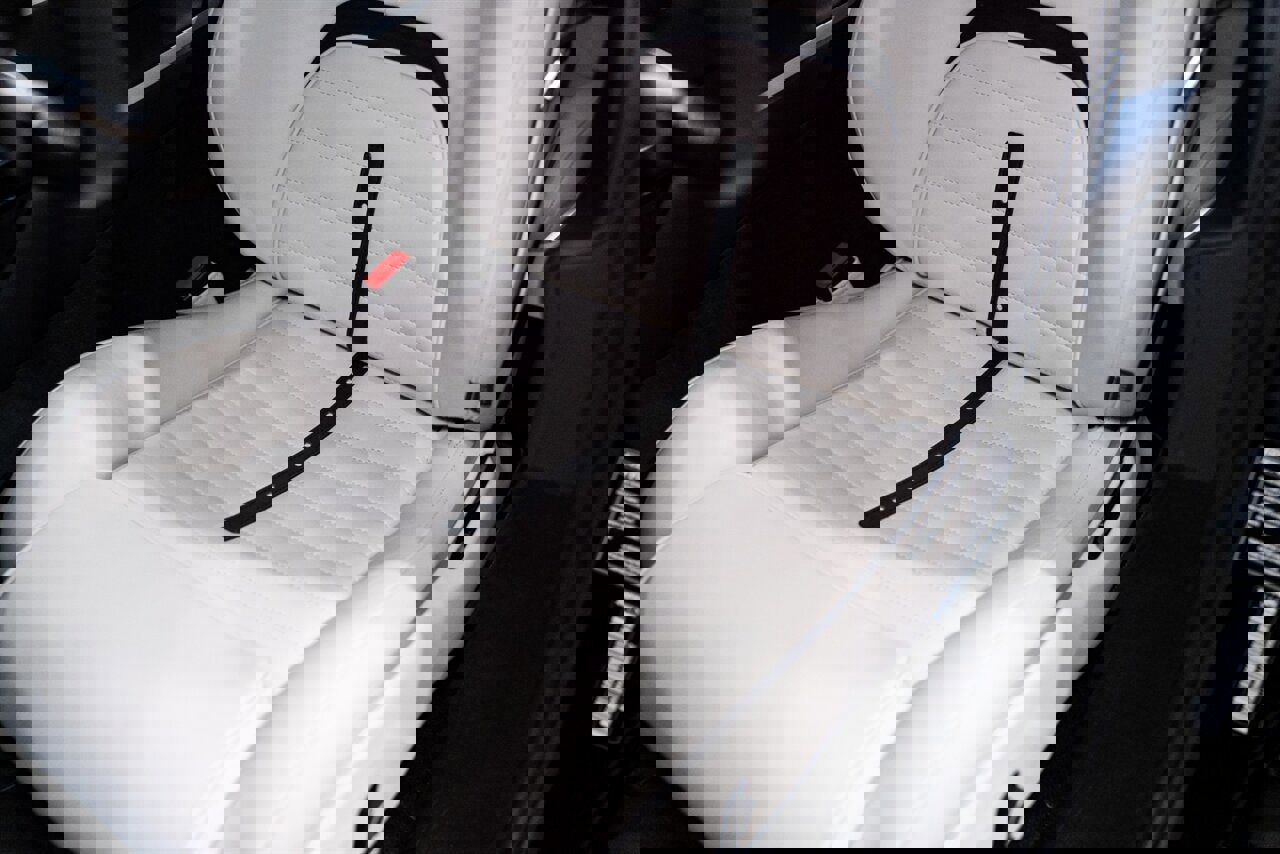 Used 2024 Ferrari Purosangue image 11